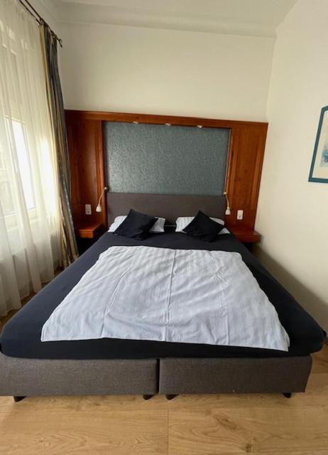 Hotel Am Roonplatz บอนน์ ภายนอก รูปภาพ