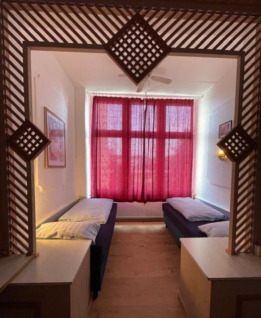 Hotel Am Roonplatz บอนน์ ภายนอก รูปภาพ